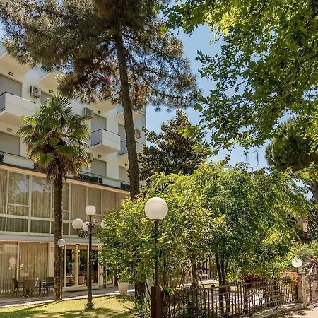Luna Hotell