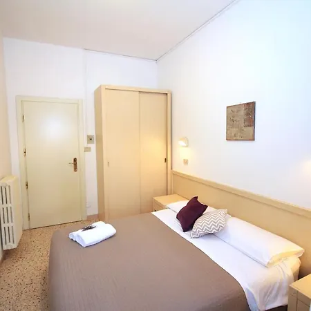 Luna Hotell 3*