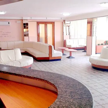 Luna Hotell