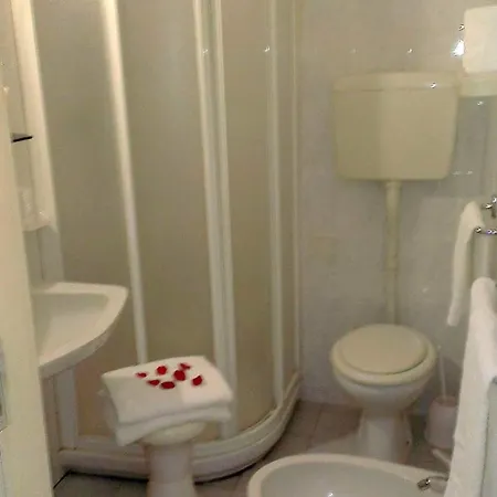 Hotell Luna 3*