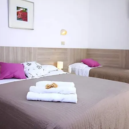 Hotel Luna 3*