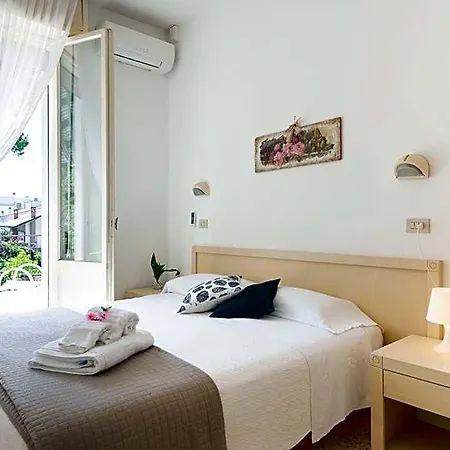 Luna Hotel