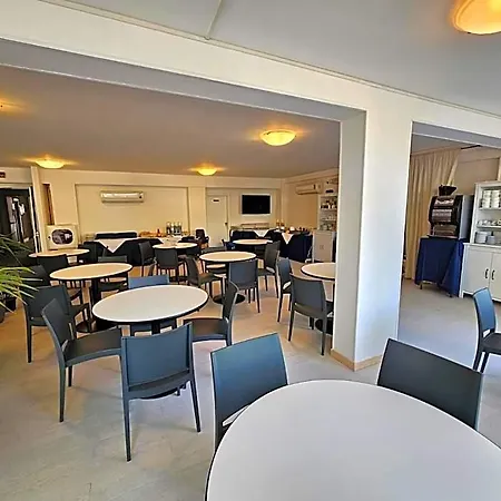Luna Hotel