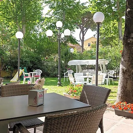 Luna Hotel 3*